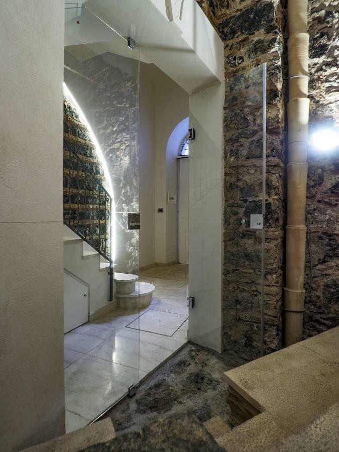 לינה וארוחת בוקר קטאניה Relais Anfitheatro מראה חיצוני תמונה