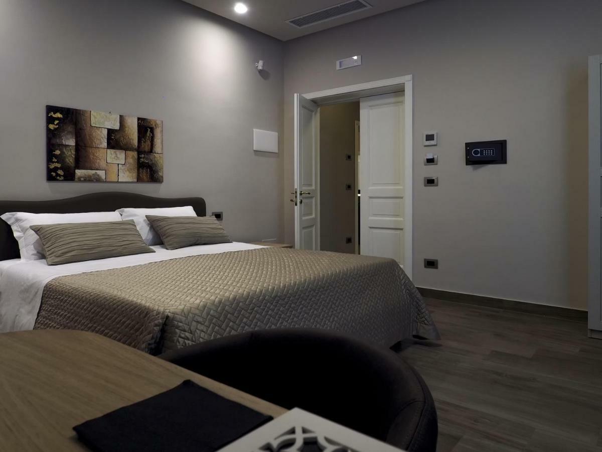 לינה וארוחת בוקר קטאניה Relais Anfitheatro מראה חיצוני תמונה