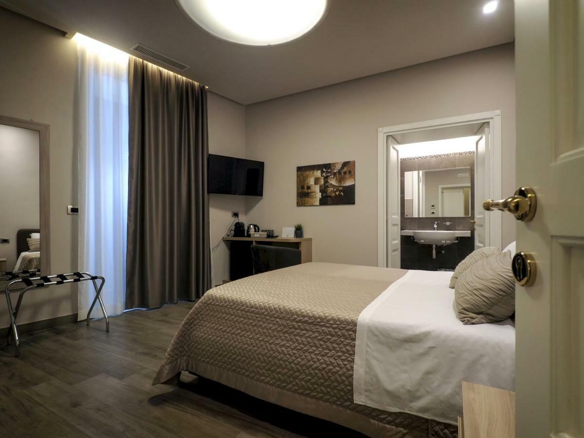 לינה וארוחת בוקר קטאניה Relais Anfitheatro מראה חיצוני תמונה